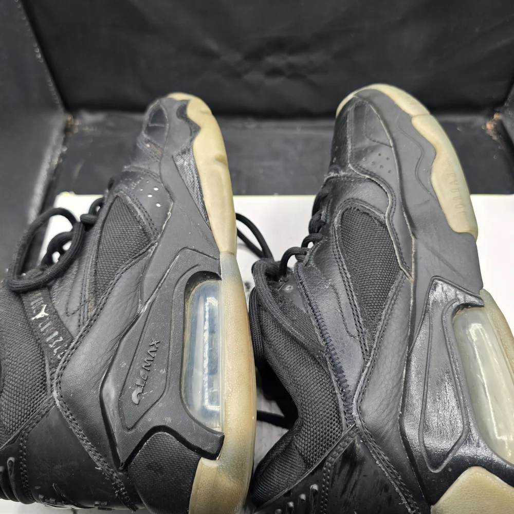 Nike stylish black